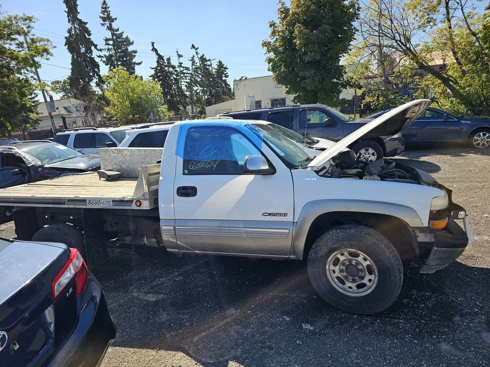 Used Front Right Door Window Regulator Front fits: 2000 Chevrolet Silverado 2500 - Image 3 of 4