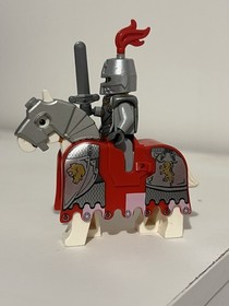lego 2010 Castle Kingdoms Lion Knight Minifigure 7947