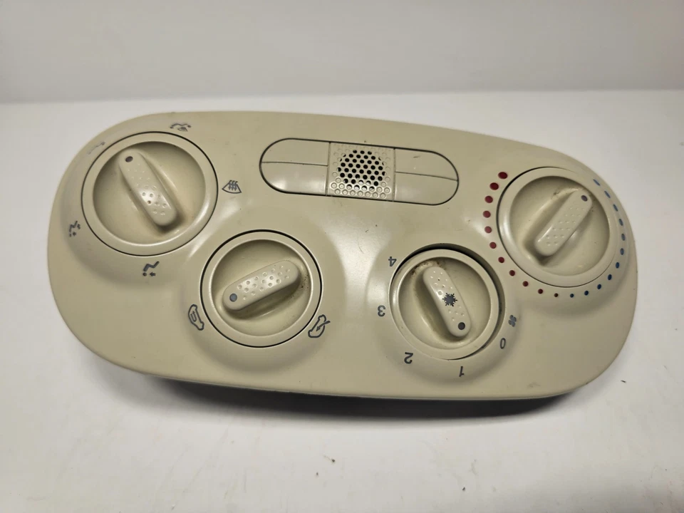 2012 - 2017 Fiat 500 Manual Climate Control Front Panel Trim Ivory 1WZ17JW4A - Image 4 of 4