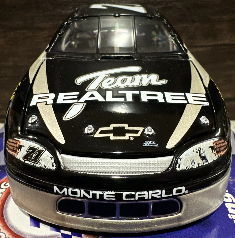 1999 Dave Marcis Realtree Chevrolet Monte Carlo 1/24 Action Nascar Diecast - Image 3 of 4
