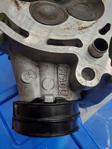 2004 04-09 Yamaha Yfz450 Cylinder Head Valves - Foto 8 di 17