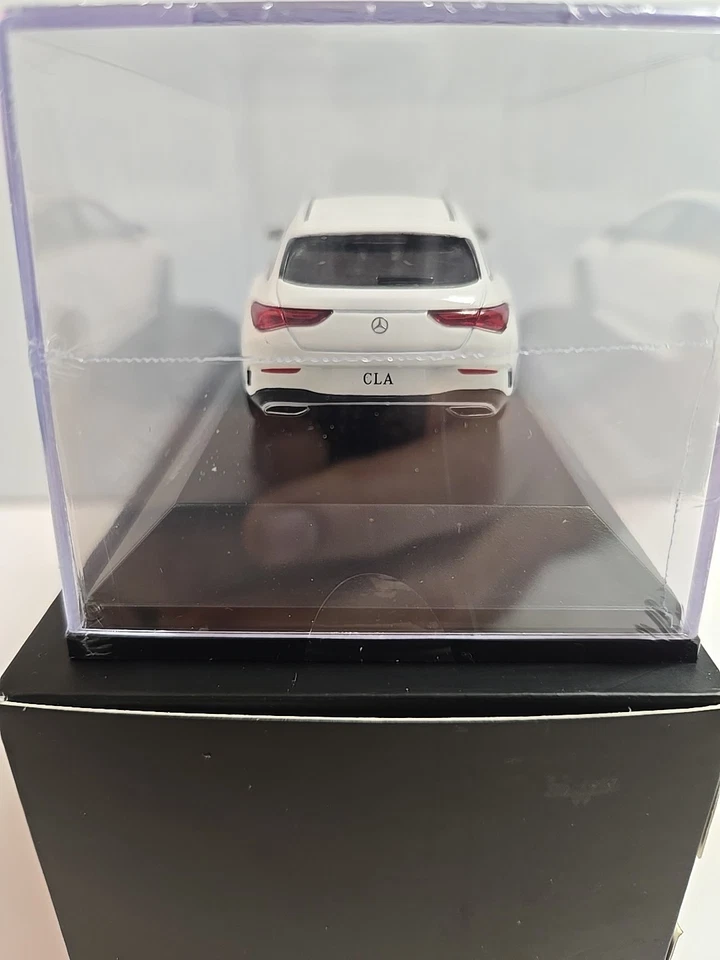 Coche Modelo Mercedes-Benz 1:43 Cla X117 Freno Tiro Polar Blanco B66960474 Foto 3 de 4
