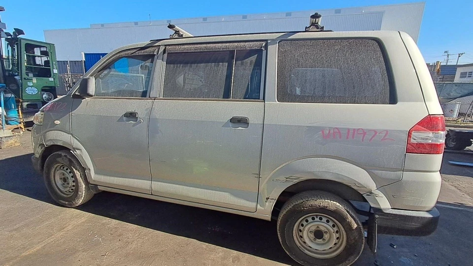 Suzuki Apv Gd  Right Front Door Trim - image 2 of 4