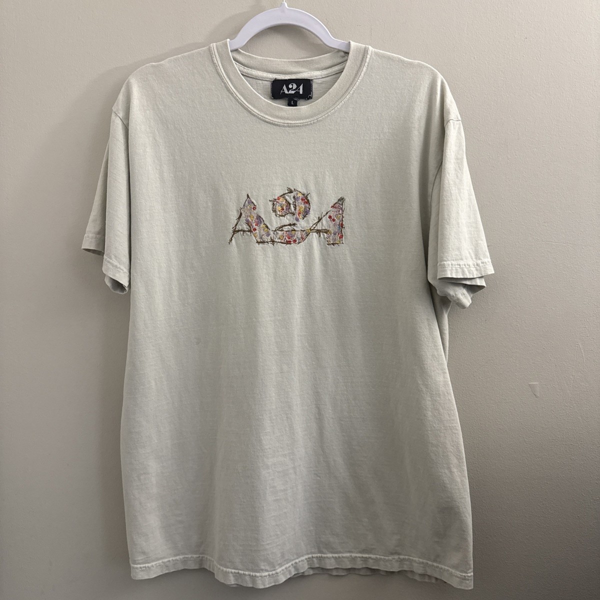 新品 A24 May Queen Embroidered Logo Tee XL A24 Midsommar May Queen Embroidered Logo Tee Size Large T-Shirt | eBay
