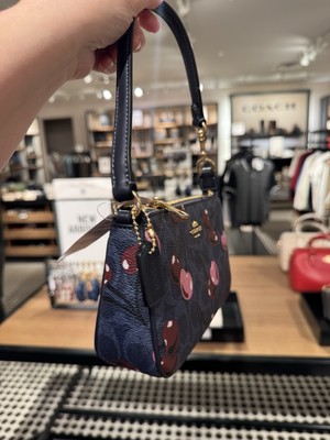 じ〜こ さん専用 COACH バケットバッグ ネイビー/レッド COACH CZ011 Nolita 19 Signature Canvas &Leather Cherry On Top