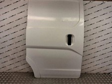 Porte arrière et accessoires Nissan NV200