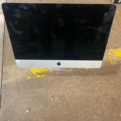 Apple iMac 21.5  2015, 1.6GHz i5, 8GB Ram, 500GB SSD, O.S. Monterey 