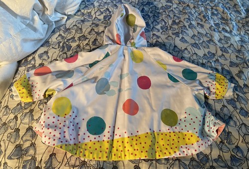 Catimini Spirit Couleur Happy Raincoat Cape White Hooded Dots 9 Mo Girls NWOT - Picture 3 of 7