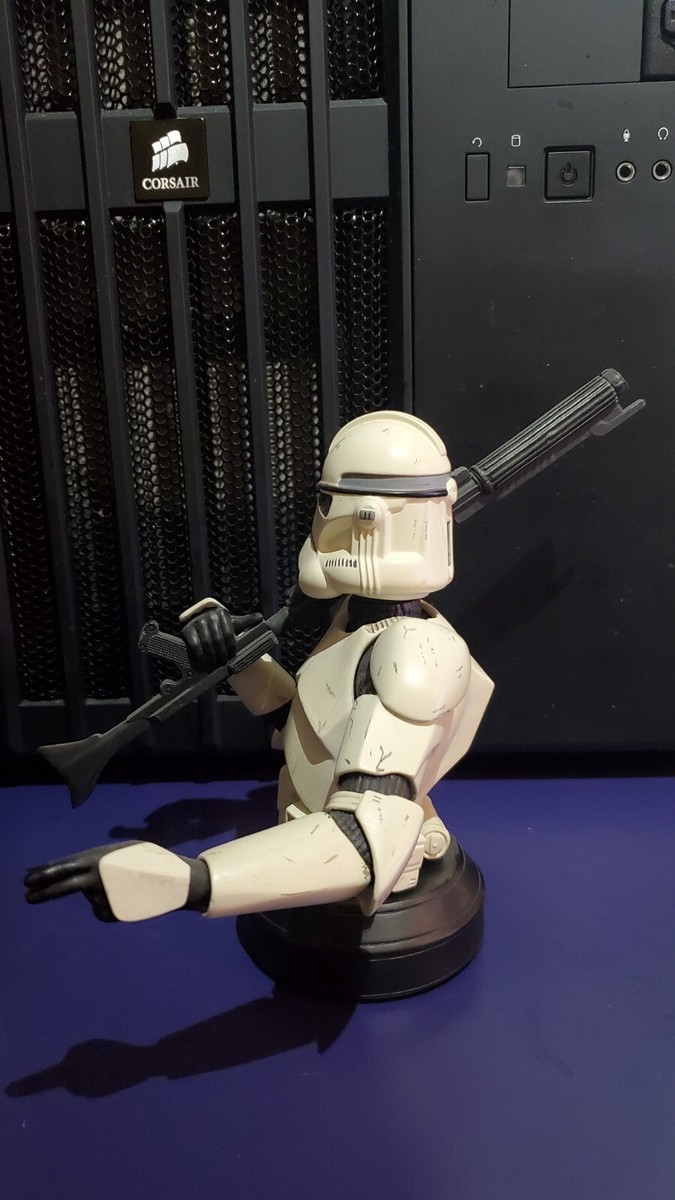 GENTLE GIANT STAR WARS CLONE TROOPER DELUXE COLLECTIBLE MINI