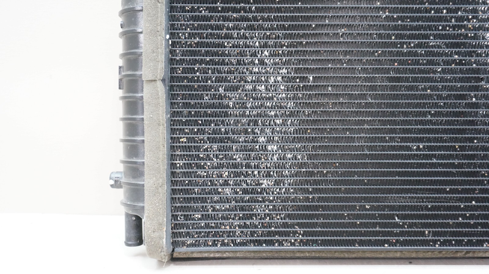 2016-2018 MCLAREN 570S RADIATOR CHARGE COOLER LEFT OR RIGHT OEM 13L0183CP