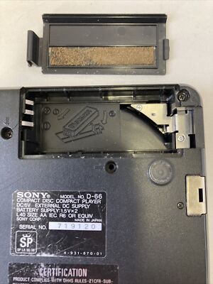 SONY Discman D-66 ポータブルCDプレーヤー VINTAGE SONY D-T66 AM/FM PORTABLE DISCMAN W/ Box And Inserts PARTS