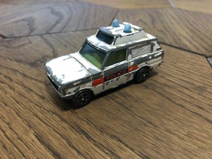 corgi juniors range rover police
