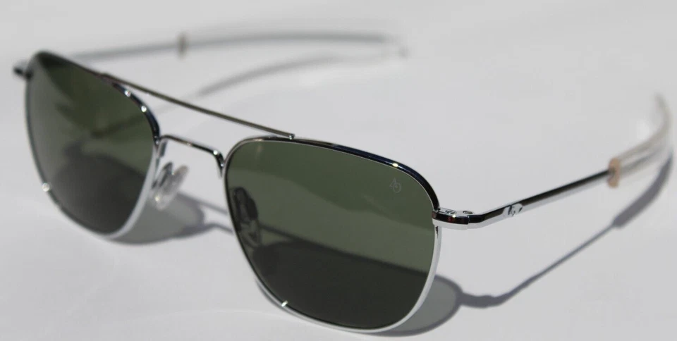 Occhiali da sole pilota AMERICAN OPTICAL originali argento/verde calobar VETRO 52 GNG NUOVI - Immagine 4 di 4