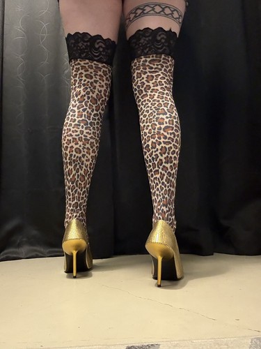 Balenciaga Essex 110mm Point Toe Gold Pumps NWOB Size 38 - Picture 4 of 4