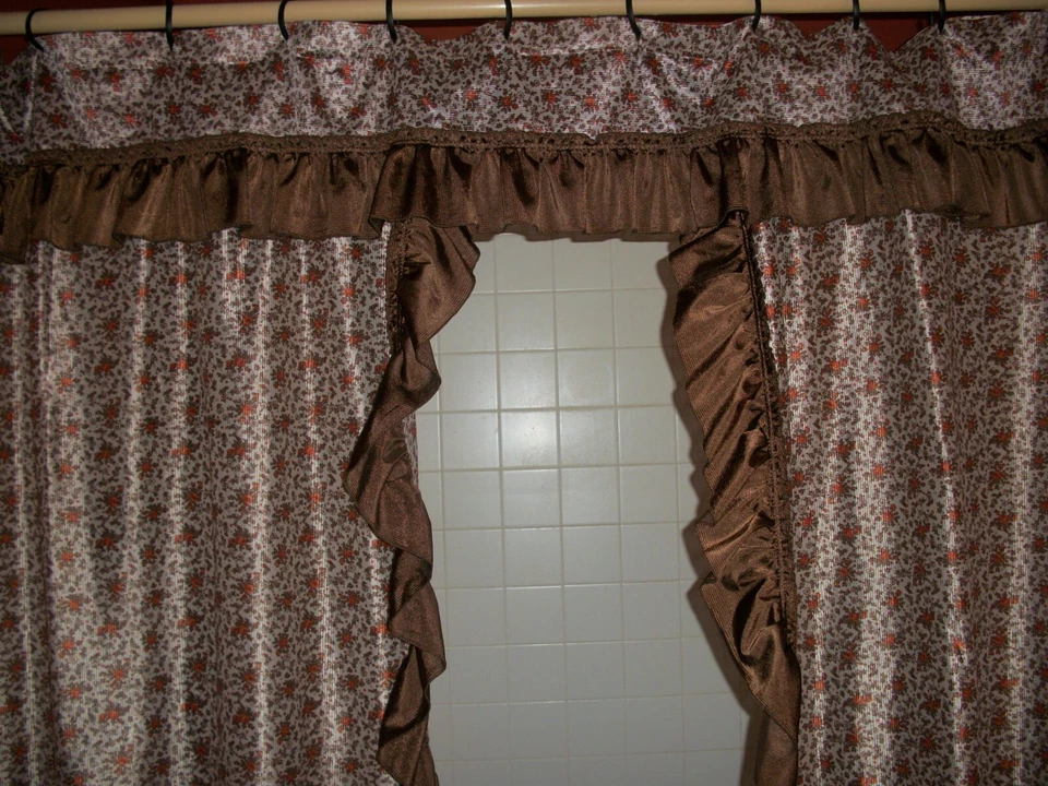 Vintage "Elizabeth Gray" Double Swag Shower Curtain, Valance & Tie Backs & more! - Image 4 of 4