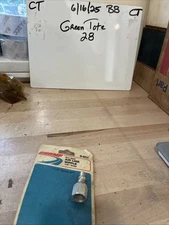 (1) MILTON 728 Air line hose fitting nipple M style 1/4" female NPT thread plug