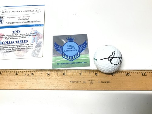 Michael Jordan Autographed Signed Golf Ball With COA - Picture 4 of 7