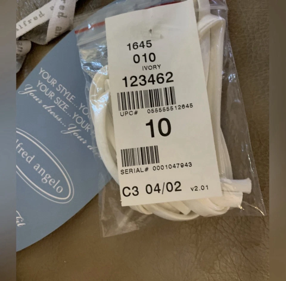 Vestido de novia Y2K NUNCA USADO/inalterado con detalles de perlas rosas y espalda corsé Foto 3 de 4