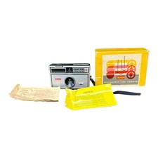 Kodak Instamatic 100 Camera w/ Original Box  Paperwork   Untested   Vintage