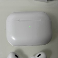 Apple AirPods Pro Wireless Earbuds USB-C Case Replaceable Ear Tips White