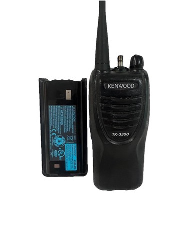 Genuine Kenwood TK-3300-1 UHF 4ch Transceiver Two Way Radio /w battery & antenna - Picture 2 of 6