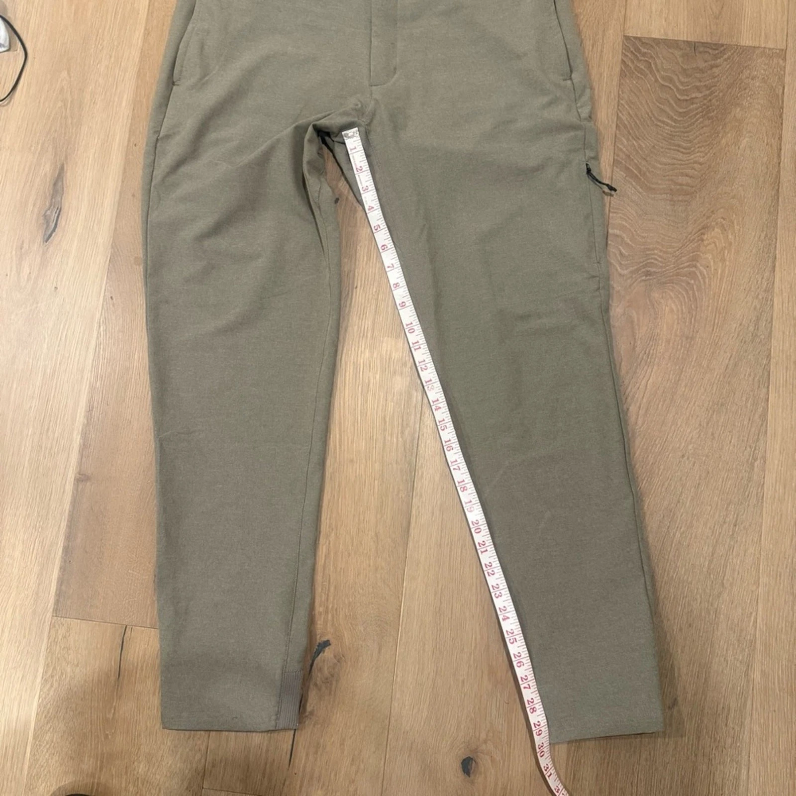 Mack Weldon Performance Stretch Casual Jogger Golf Pants. 35/30. Medium. Preppy