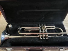 Yamaha YTR-1320E #302899 Trumpet With Case And Mouthpiece 11B4