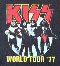 Kiss T Shirt Men's Size XL Extra Large World Tour 77 Love Gun Distressed Graphic