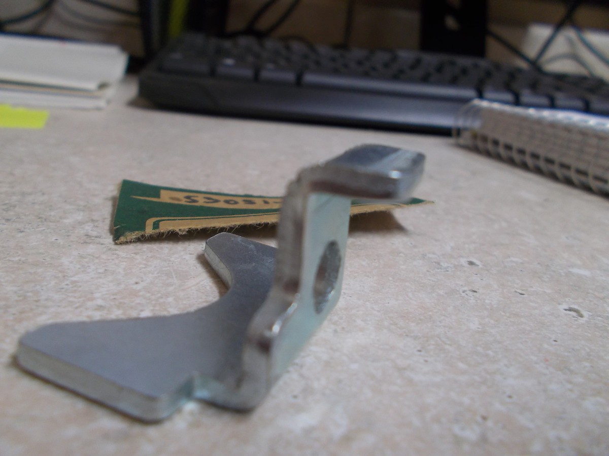 NOS OEM Kawasaki Seat Lock Plate 1973-1975 Z1 53051-001 | eBay