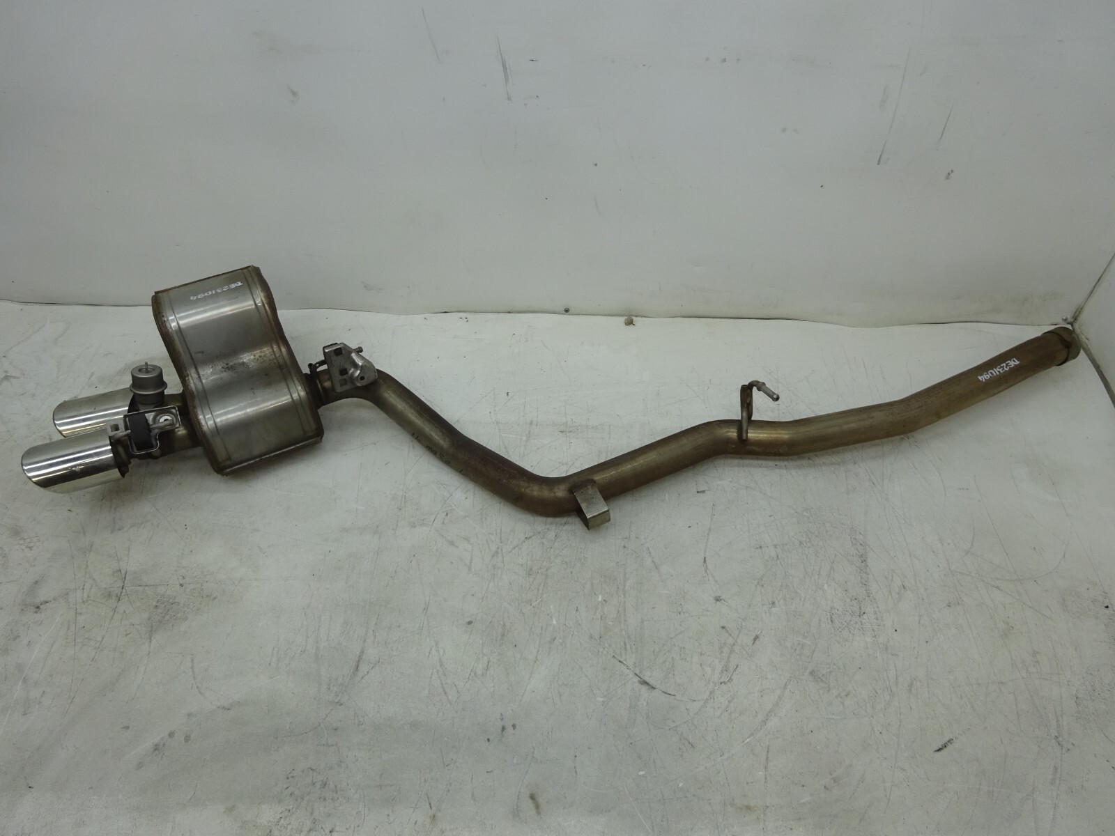 2014-2017 Maserati Ghibli Rear Left Driver Exhaust Muffler Pipe OEM DE231094