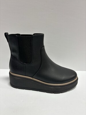 Scholl’s Women’s Nice Day Max Chelsea Boots Black, Size M