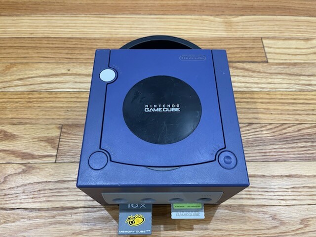 Nintendo GameCube Console - Indigo Purple w/2 Rare Memory