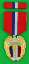 PHILIPPINE LIBERATION MEDAL & RIBBON BAR - FULL SIZE MILITARY MEDAL - USM611