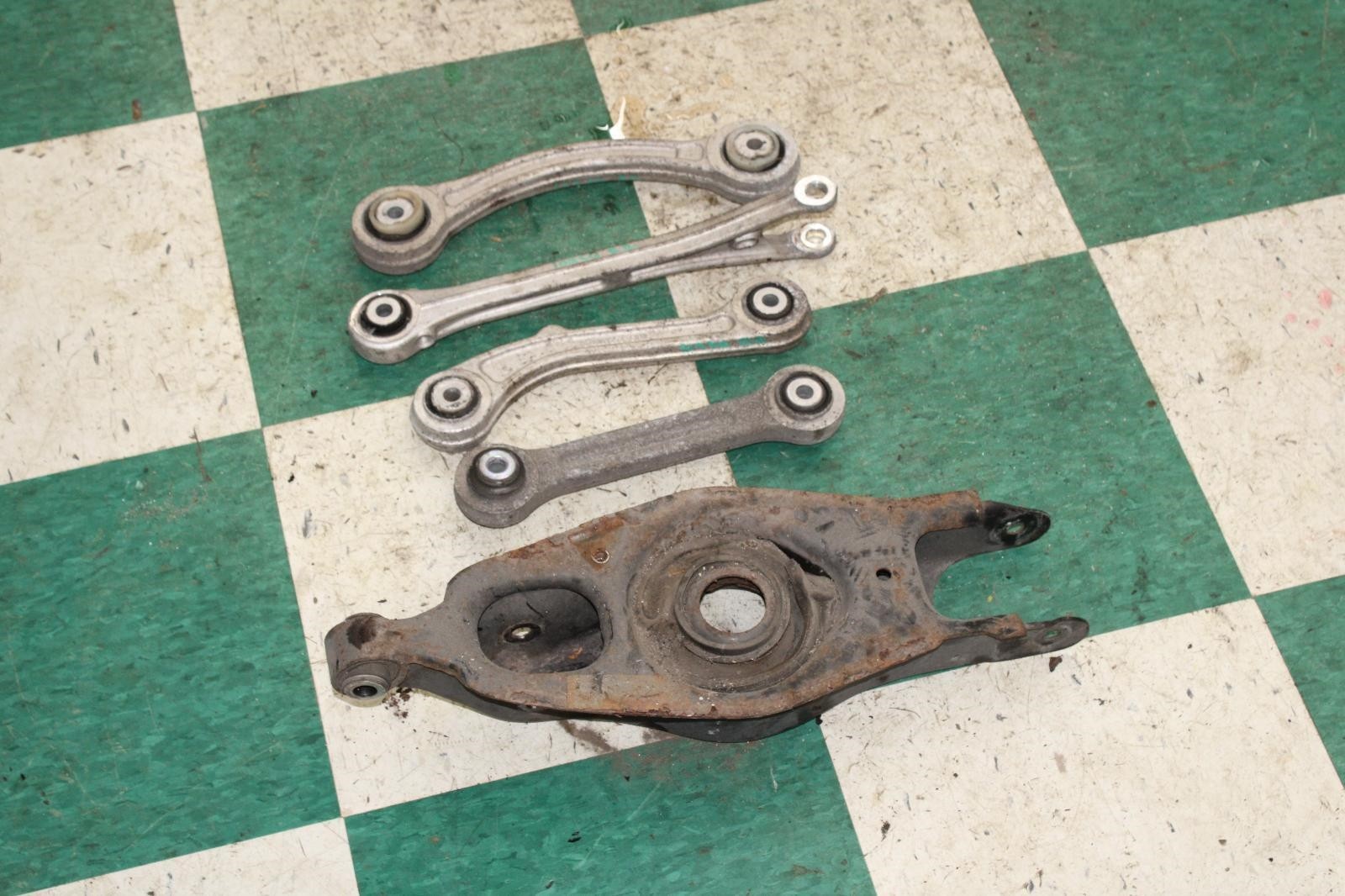 14-17 Ghibli Rear Passenger Right RH RR Control Arm Upper Lower Set OEM Factory