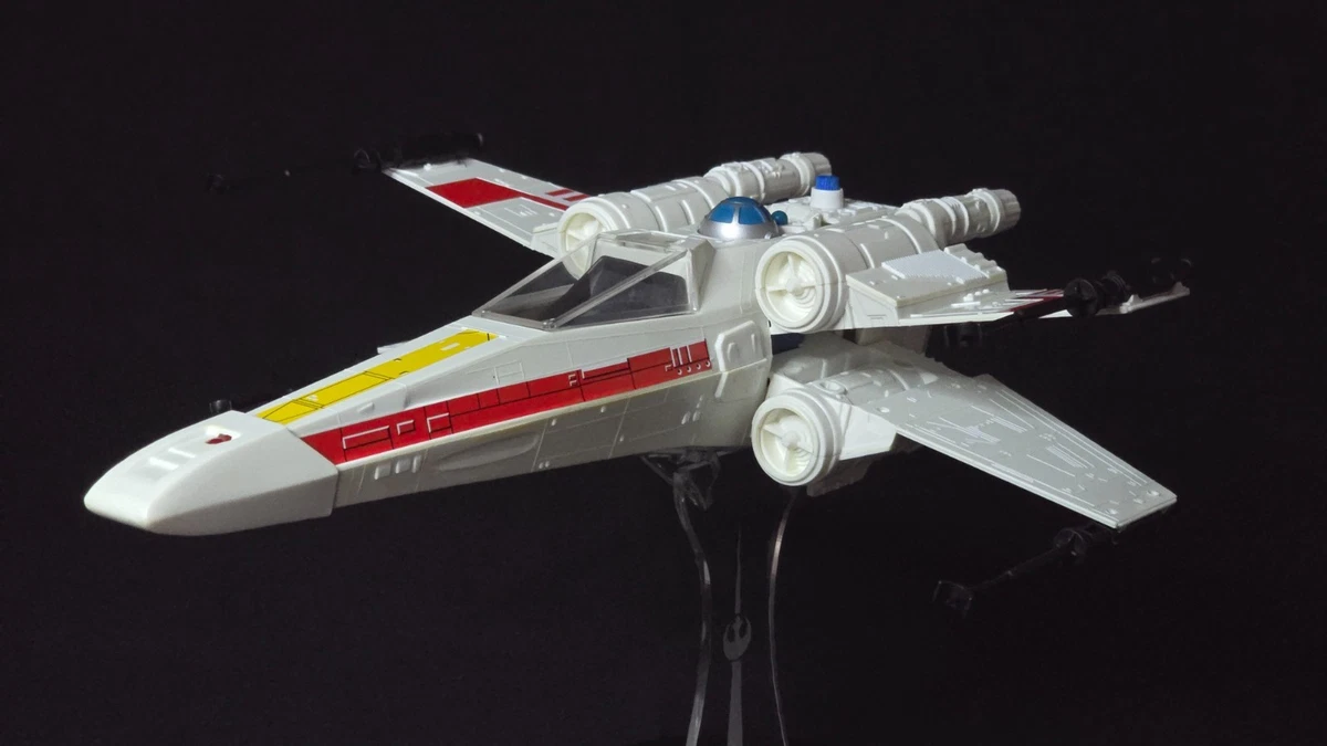 X-wing Starfighter Star Wars Vehicle & Space Ship Replicas for