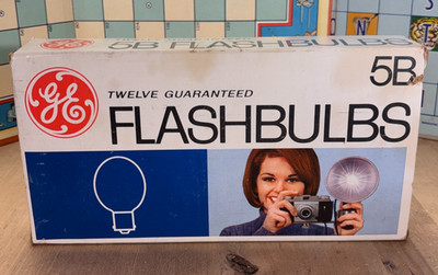 Vintage GE Blue Flash Bulbs 5B - Box of 12 - New Old Stock