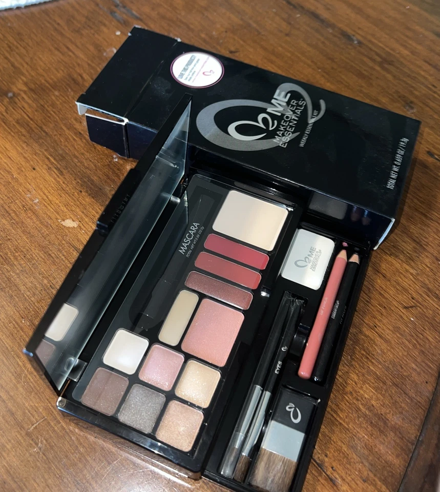 ME Makeover Essentials Personalized Custom Compact - Shadow, Gloss, Blush - Image 4 of 4