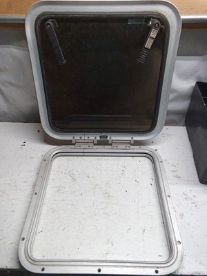 BOMAR Hatch 15.25×15.25 USED 91012595