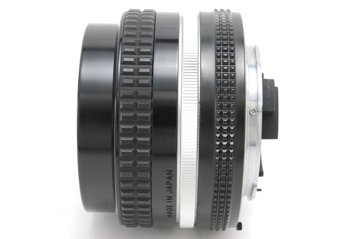 Mint] Nikon NIKKOR 20mm f/3.5 Ai-s MF Wide Angle Lens From Japan