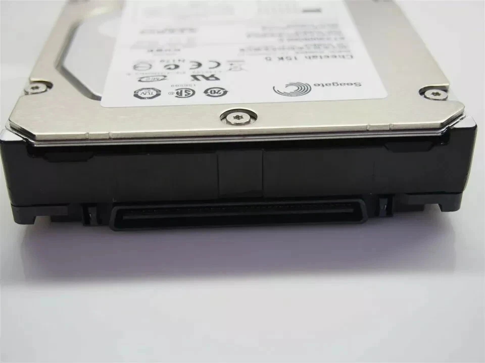 Seagate (ST3300655LC) Cheetah 15K.5 300GB Internal 15000RPM 3.5" Hard Drive - Image 2 of 3