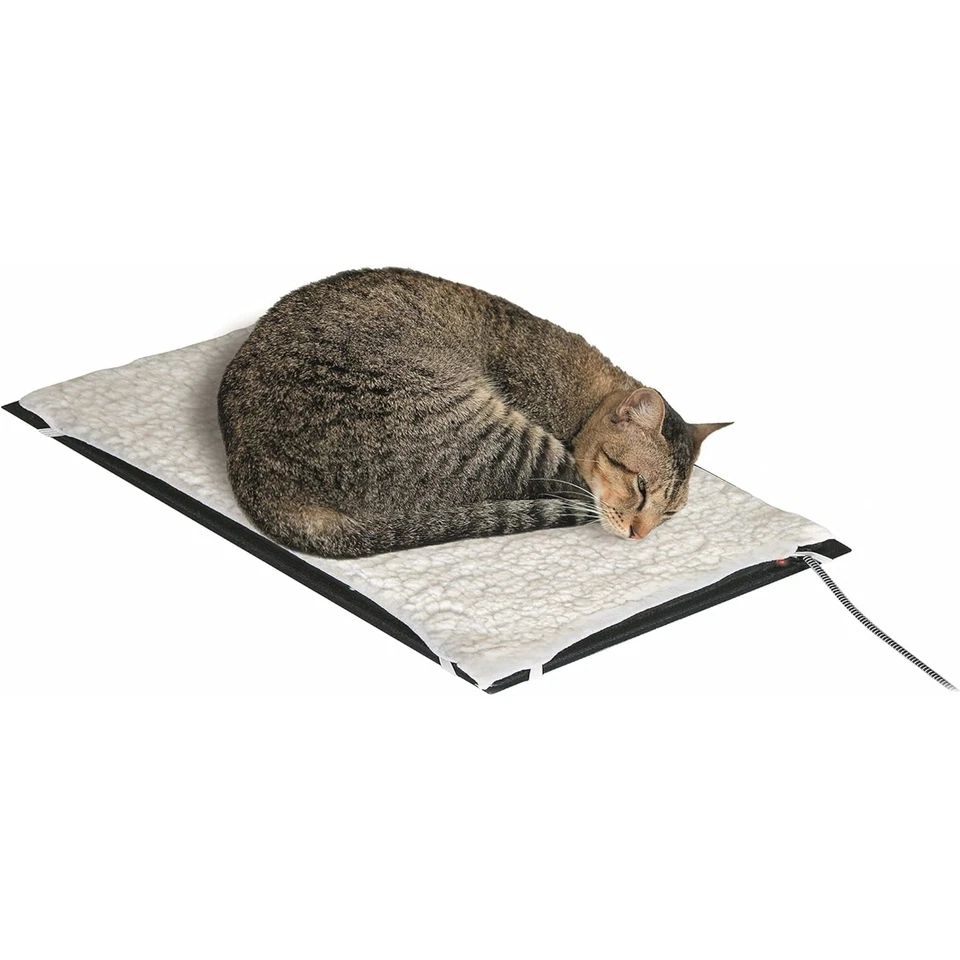 Farm Innovators Plastic 60 Watt Heated Pet Mat with Fleece Cover, 13" x 19" - Image 3 of 4