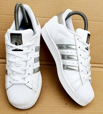 adidas trainers size 4