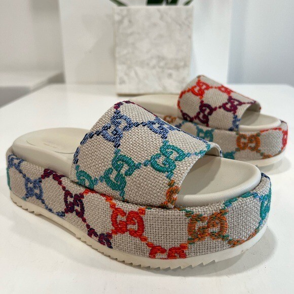 専用GUCCI platform sandal GG patterns GUCCI Platform Multicolor logo print canvas slides | eBay