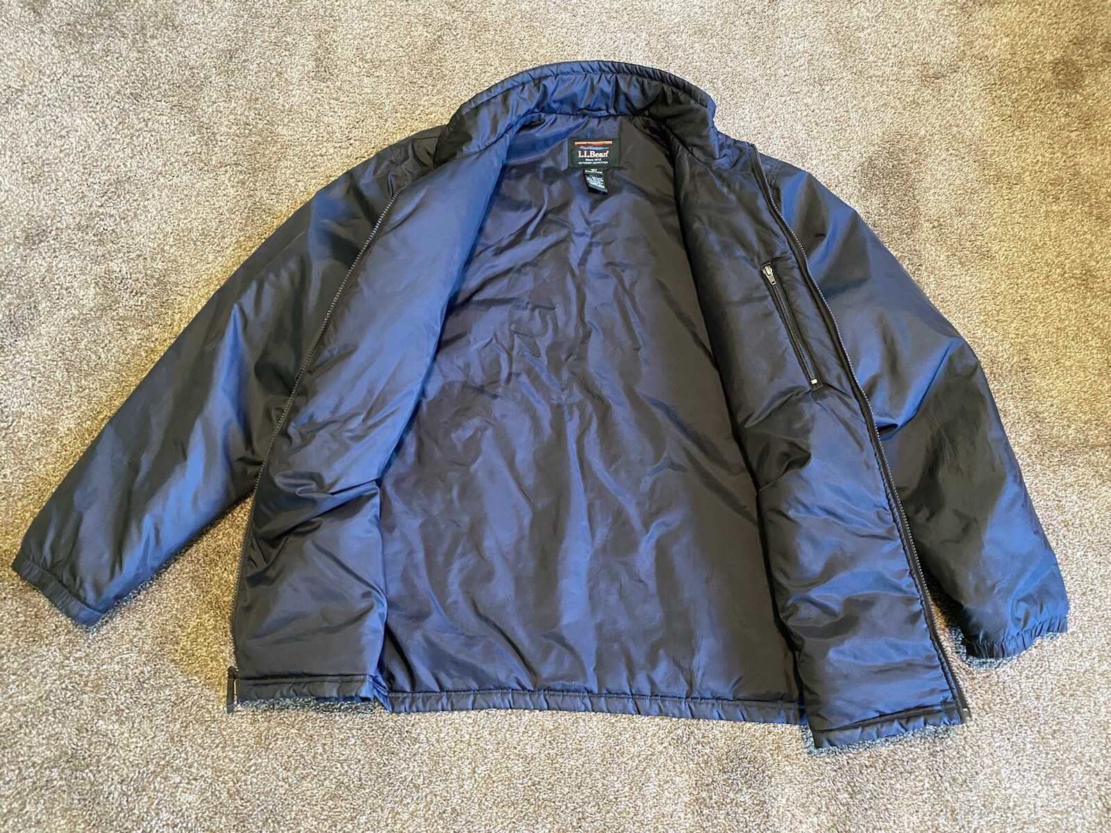 LL Bean Men's Winter Jacket Polyester Shell Nylon… - image 2