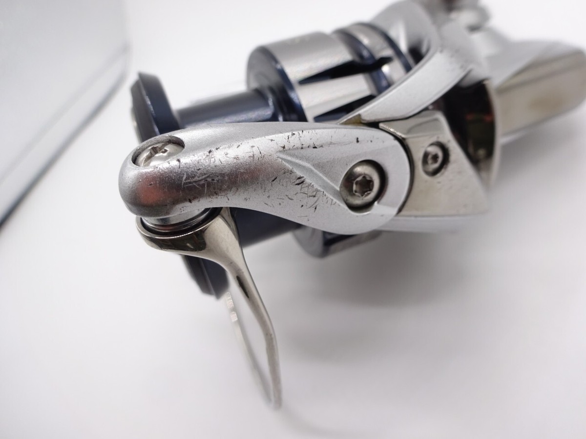 Shimano 19 STRADIC C3000HG 6.0:1 Spinning Reel Very Good from