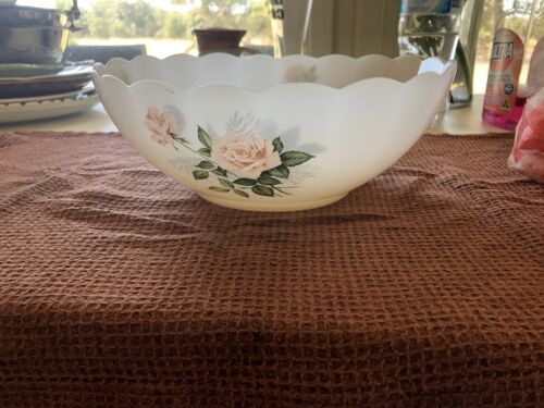 Arcopal France Milk White Apricot Roses Glass Bowl - Picture 1 of 4