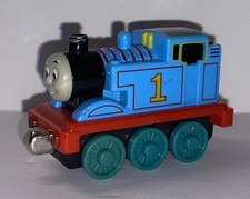 Thomas Friends Thomas 2002 Take N Play Along Train Tank Engine Diecast Metal