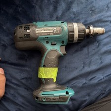 Makita DHP453 Combi-Drill no battry works