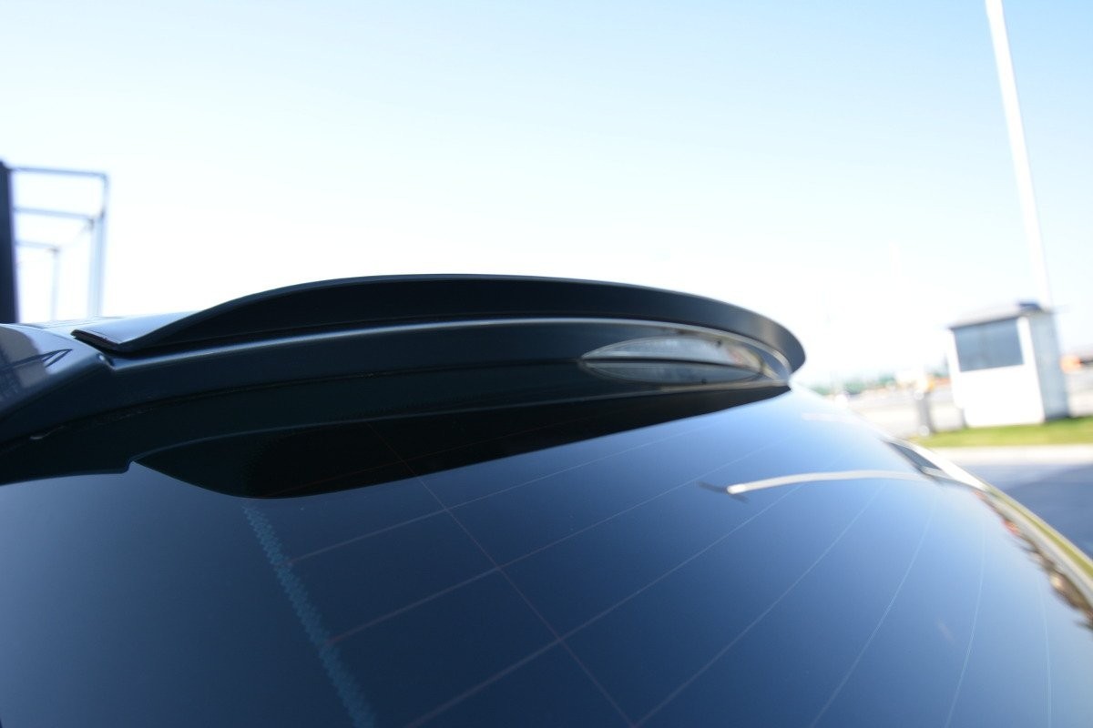 Spoiler cap Maxton BMW 5 E61 M-Pack améliorant l'aérodynamisme