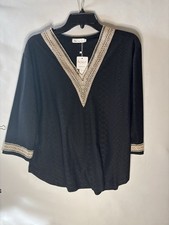 NWT Women  s Black V-Neck 3/4 Sleeve Pullover Blouse with Lace Trim